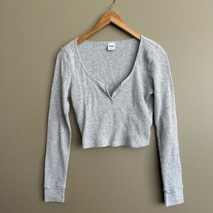 TNA Light Gray Ribbed Long Sleeve Top